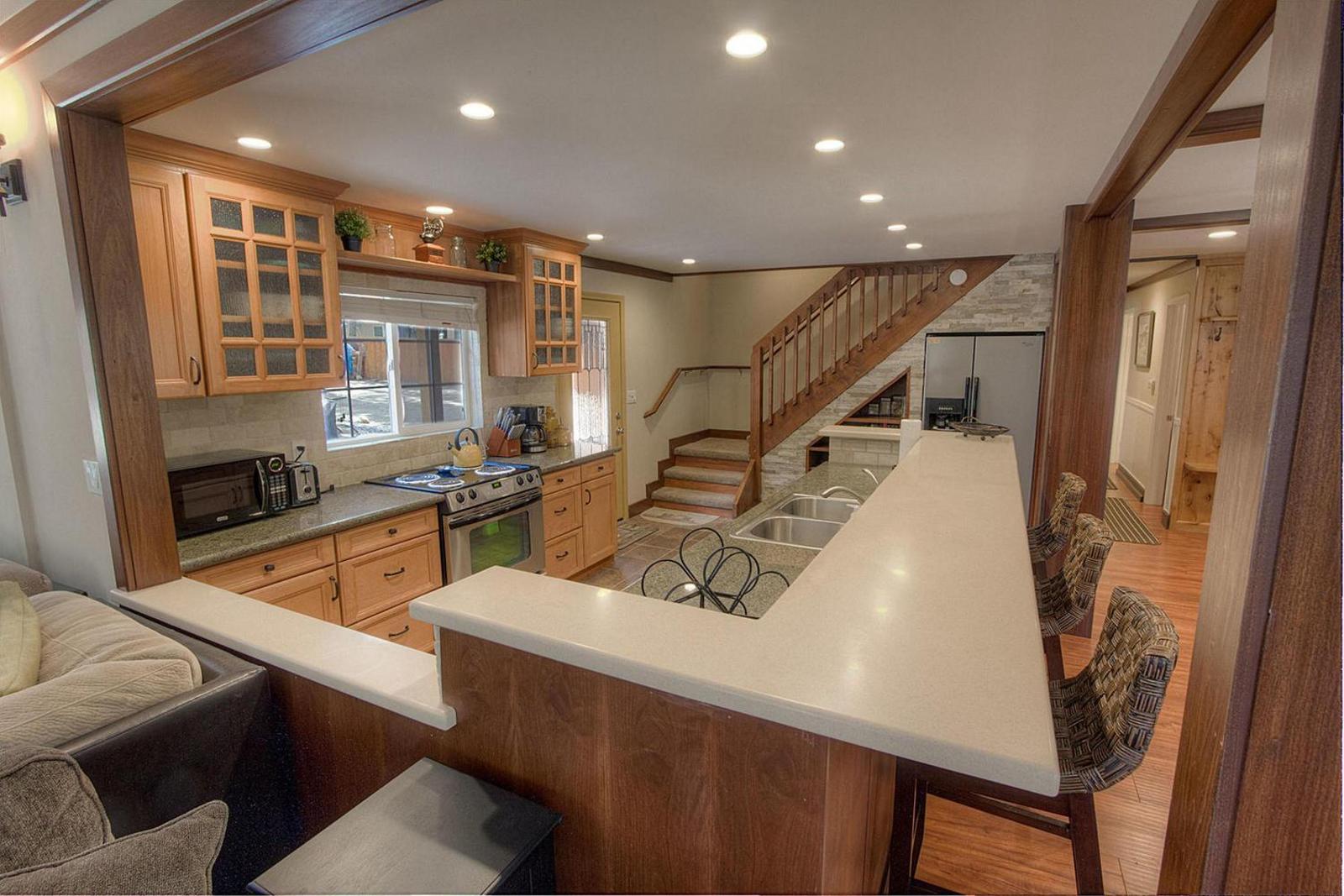 Kiowa Lake House by Lake Tahoe Accommodations Main image 2